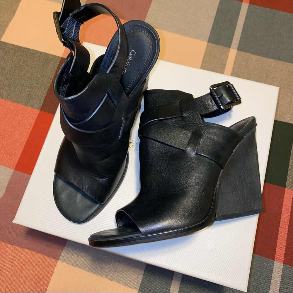 Calvin Klein Wood block heel Wedges